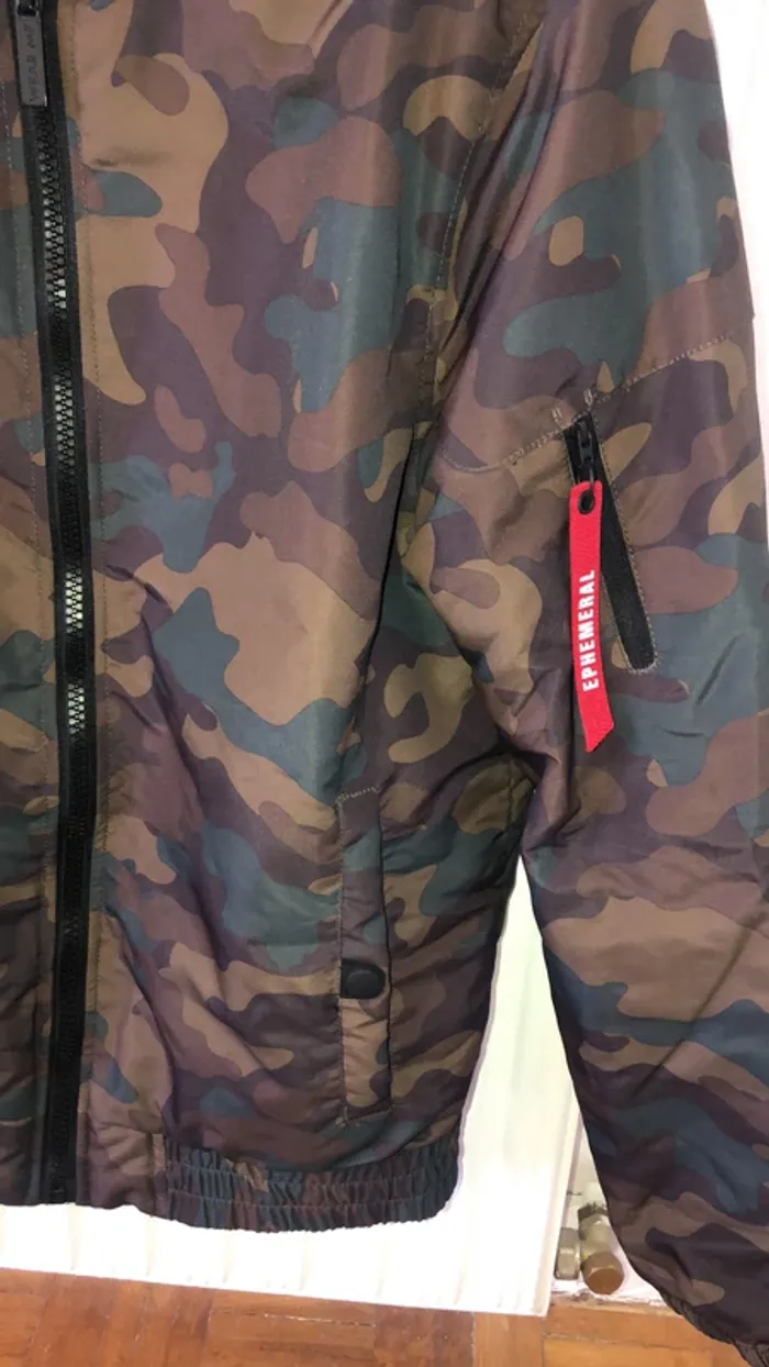 Bomber camouflage Bershka - photo numéro 3