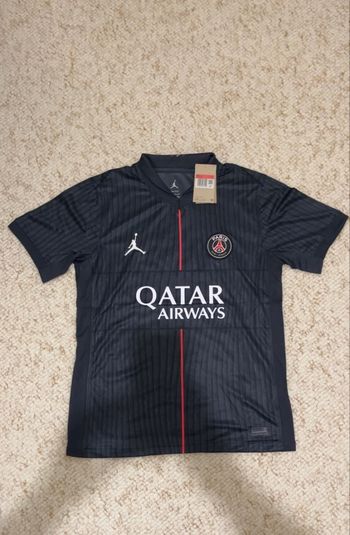 Maillot PSG neuve taille L
