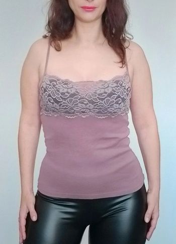 Top caraco buste dentelle mauve taille 40