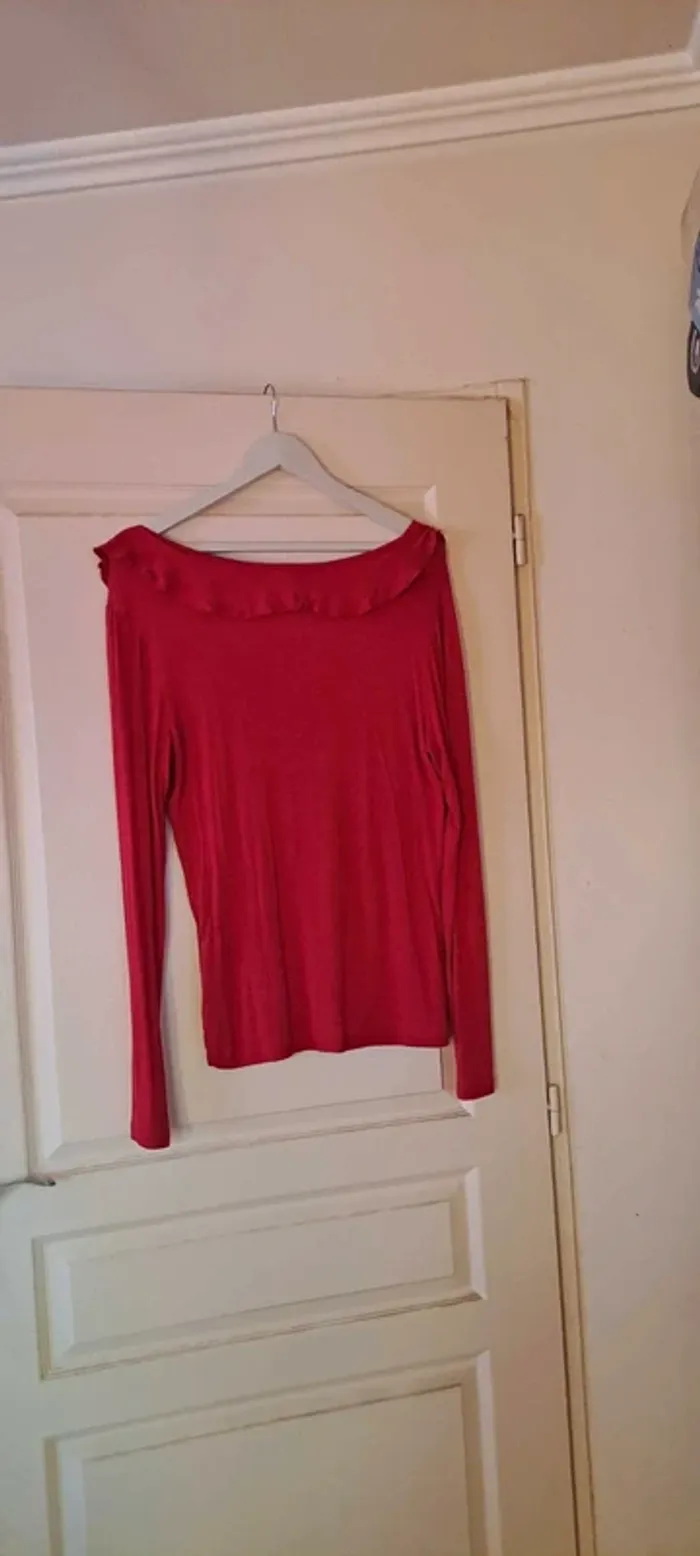 T Shirt manches longues rouge grand décolleté - Marque Via 28 - Taille 42 - État neuf. - photo numéro 9