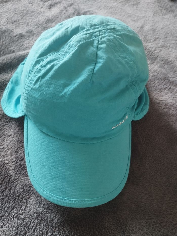 Casquette bébé anti UV Decathlon