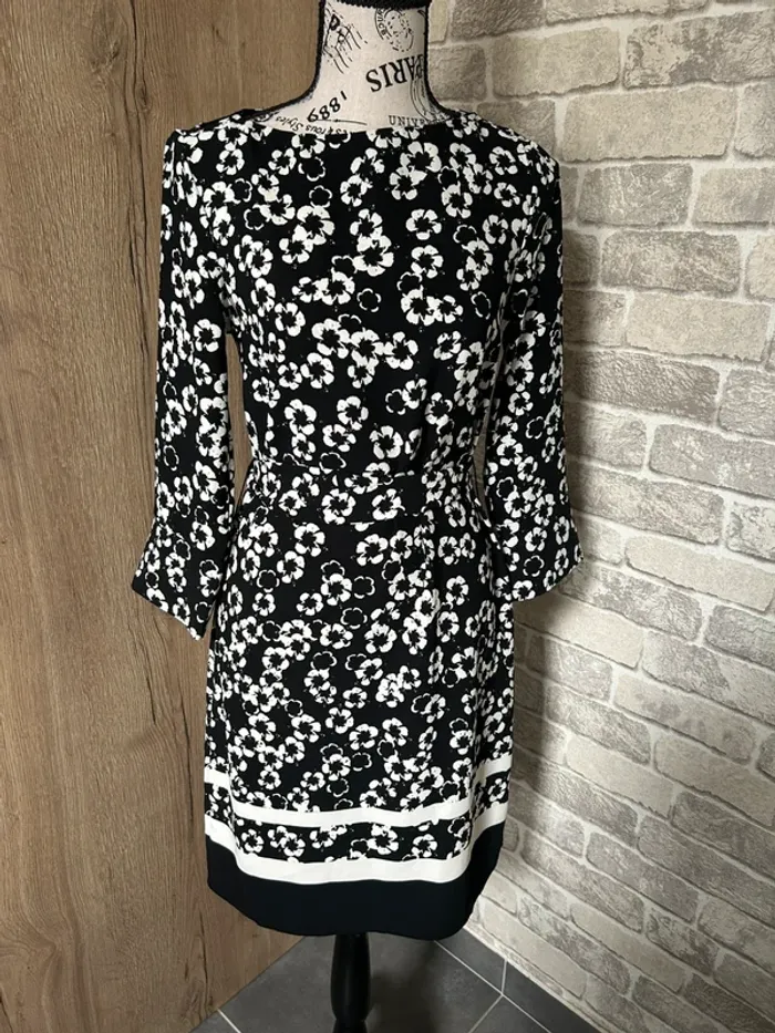 Robe casual imprimée fleurie taille 34