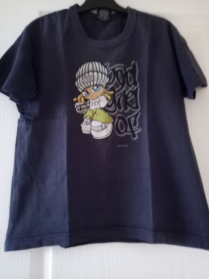 tee shirt manches courtes bleu marine marque Spirit taille 14 ans