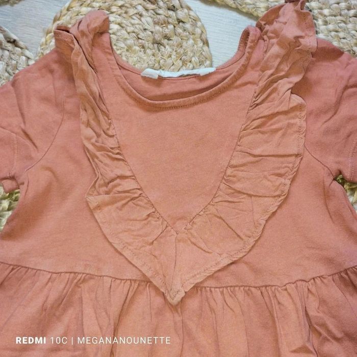 👧 Robe fille H&M – Taille 4 ans / 104 cm 🎨 Couleur : Terracotta / brique - photo numéro 3