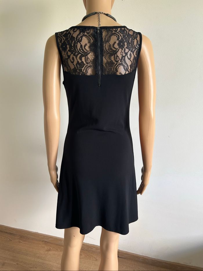 Robe noire sans manches avec dentelle Morgan taille S excellent état - photo numéro 5