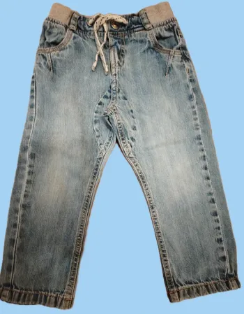 jeans taille 23 mois