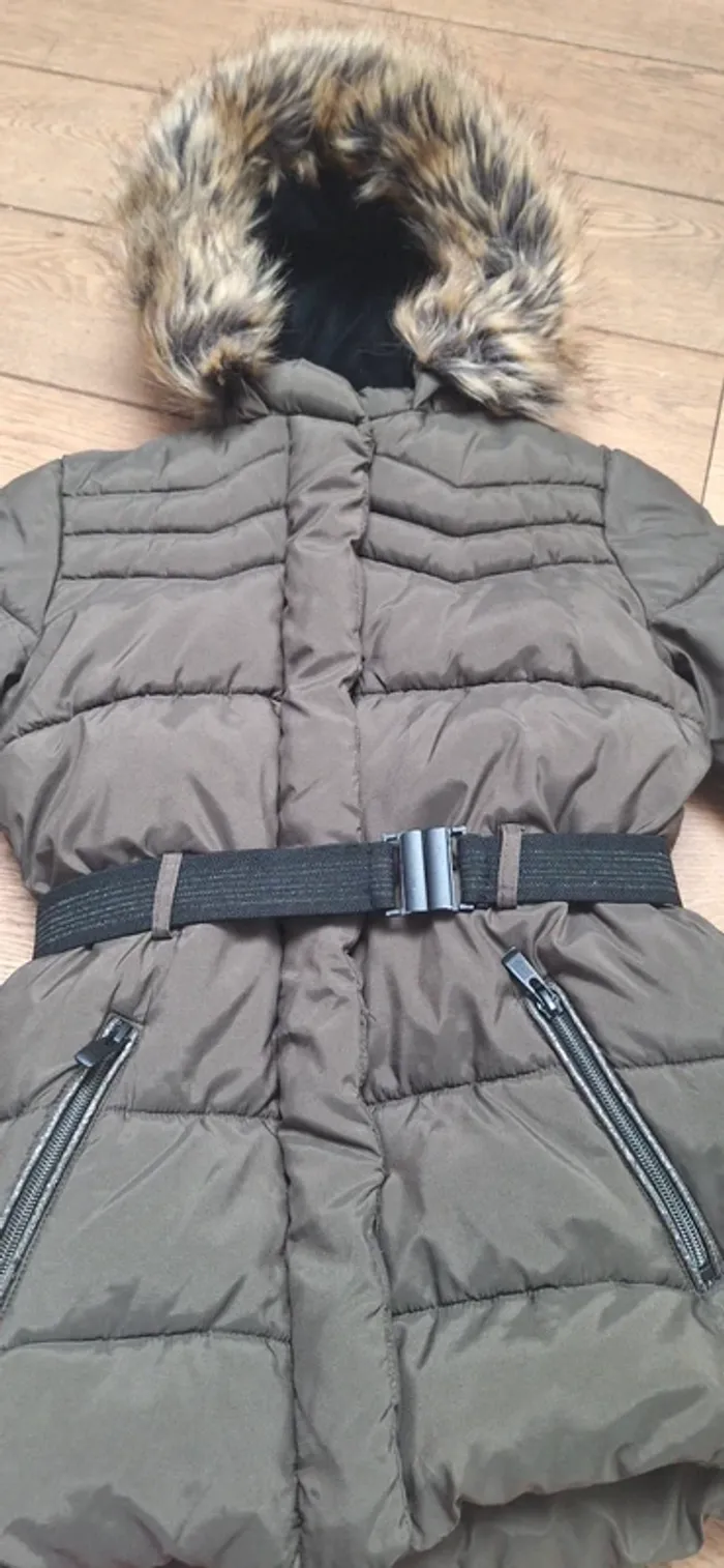 Beau manteau bien chaud avec capuche - photo numéro 6