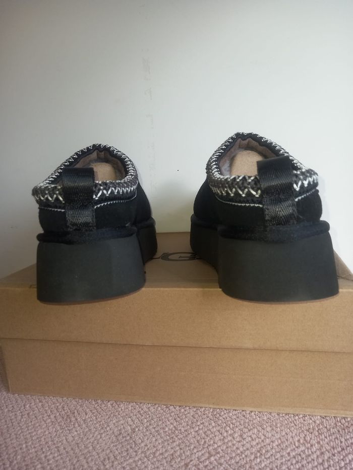 Ugg neuf - photo numéro 2