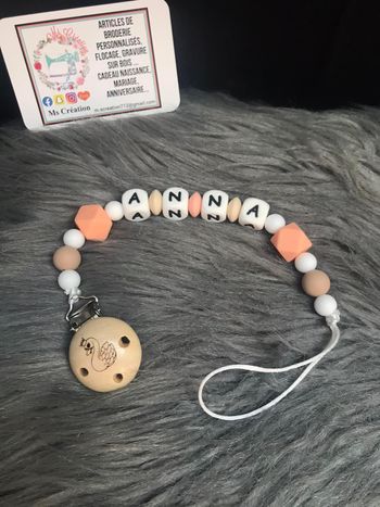 Attache tétine personnalisé cygne