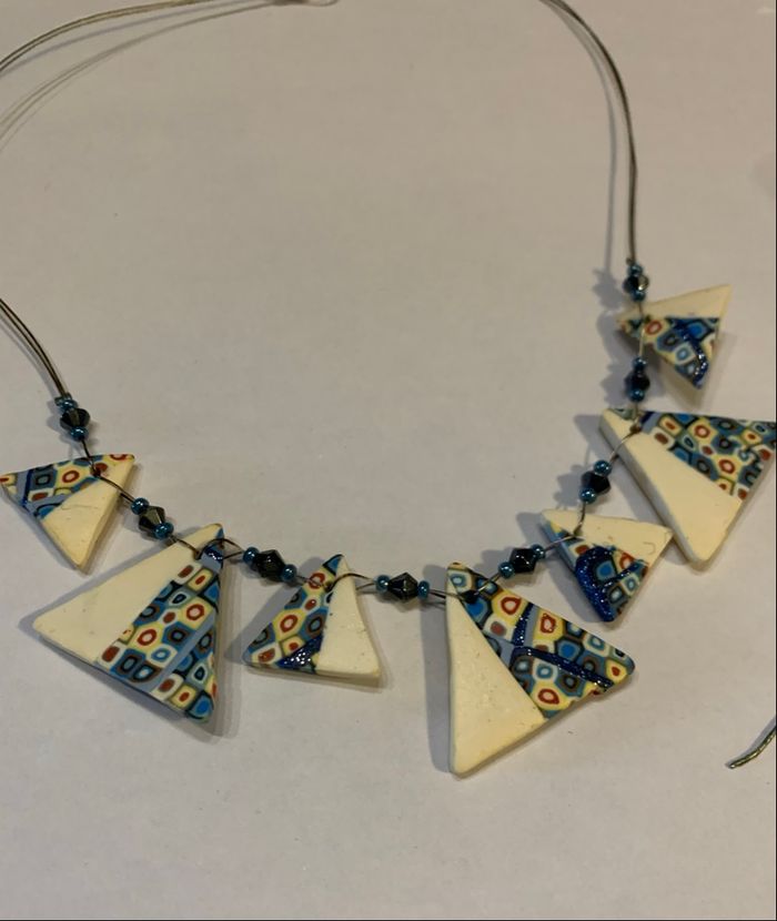 Collier et BO bleu et blanc