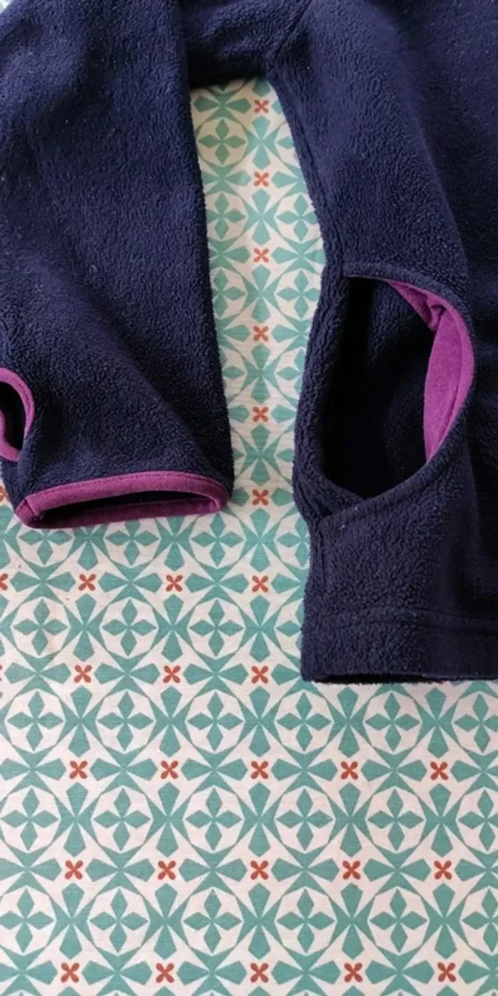 Veste Pull polaire violet 8 ans - photo numéro 2