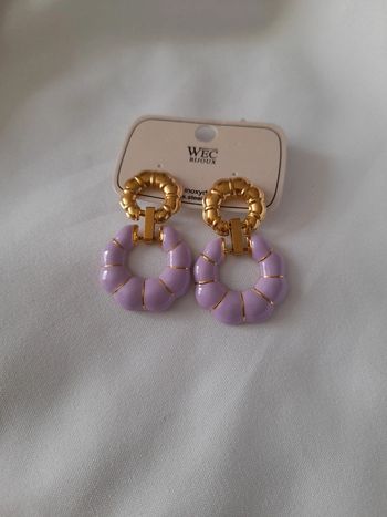 Boucles d oreilles lilas et doré neuve avec étiquette 🏷