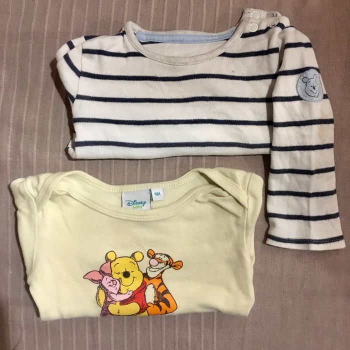 Lot 2 bodys Winnie 9 mois