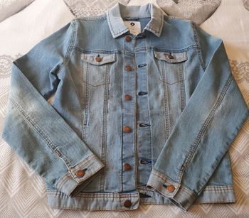 Veste en jean de taille 14ans 