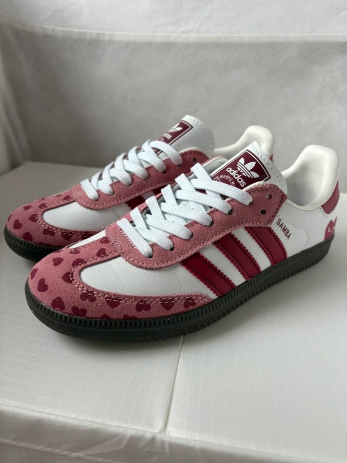 Adidas Comme des Garçons Valentine’s Day Rose 38.5