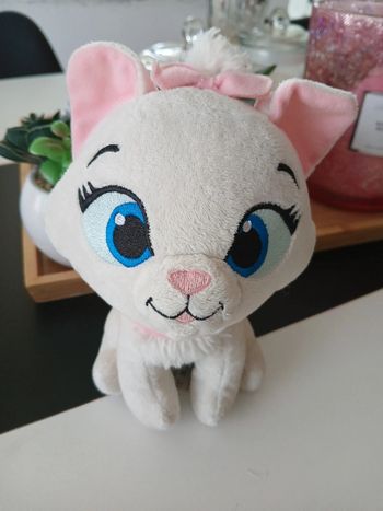 Péluche doudou Disney Marie🌿🎁