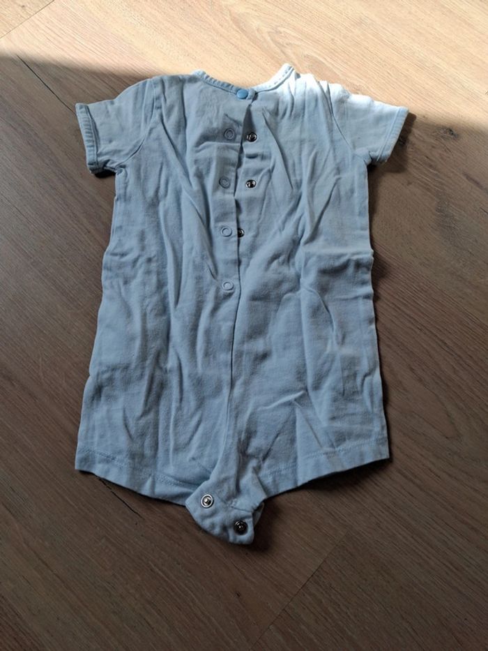 Combi short 3 mois - photo numéro 3