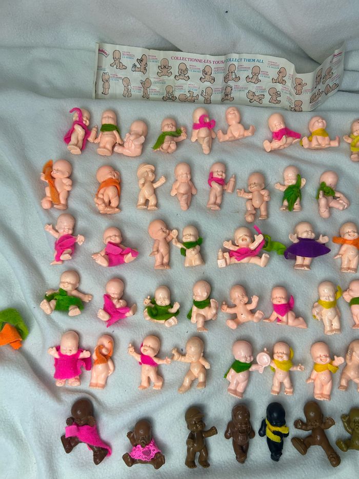 Lot de 58 Babies vintage – années 90 – figurines miniatures - photo numéro 3