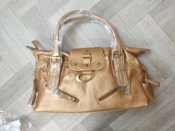 Sac à main neuf doré vegan simili cuir