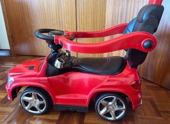 Trotteur pousseur Mercedes 