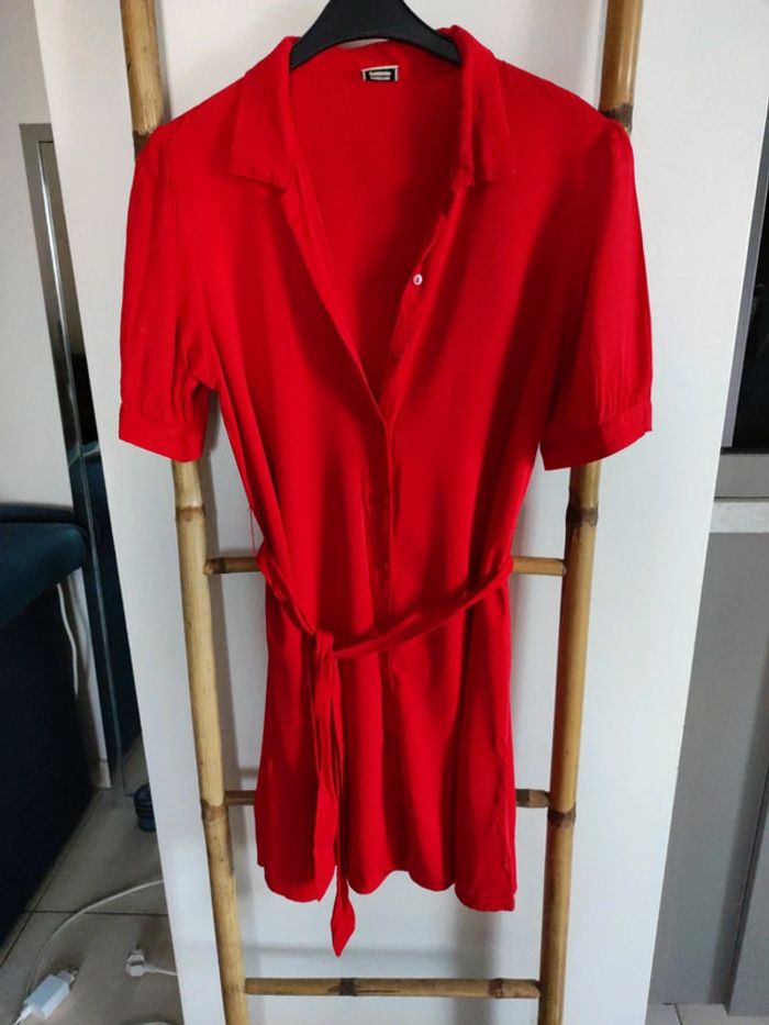 Robe manche courte avec ceinture
