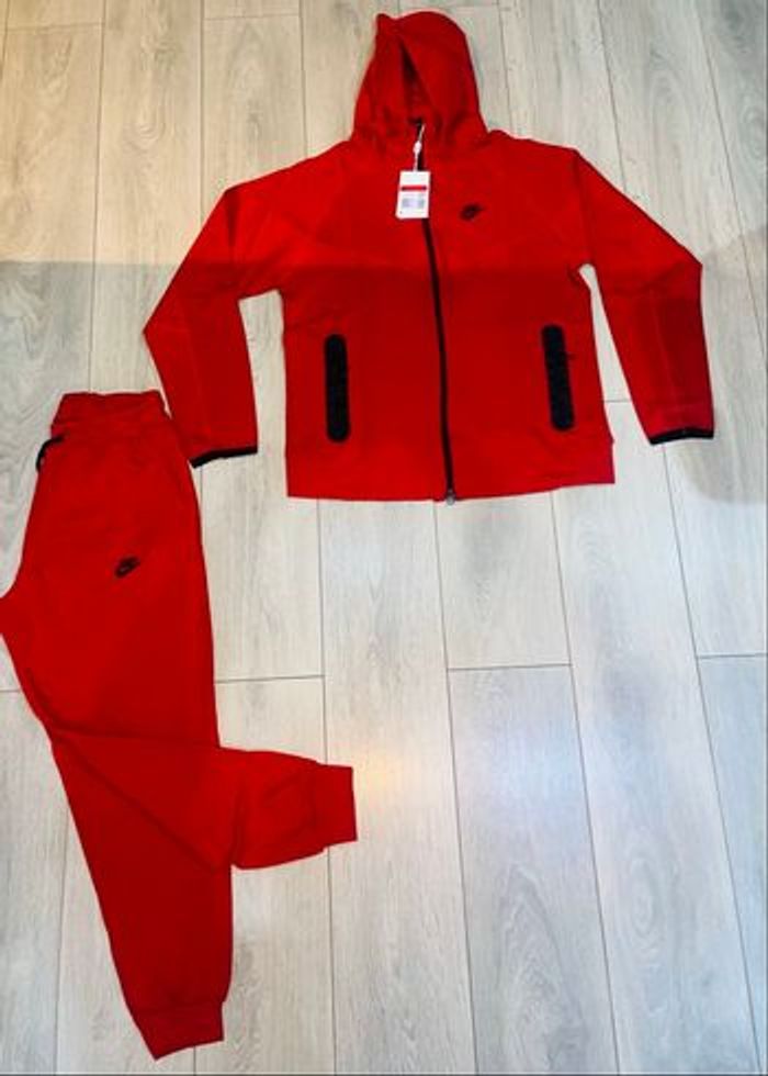 survetement nike tech fleece