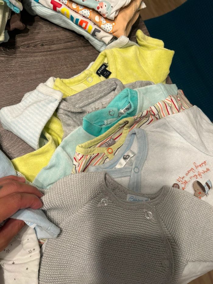 Gros lot de vêtements garçon - photo numéro 6