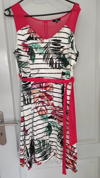 robe taille 42 Jacqueline Riu
