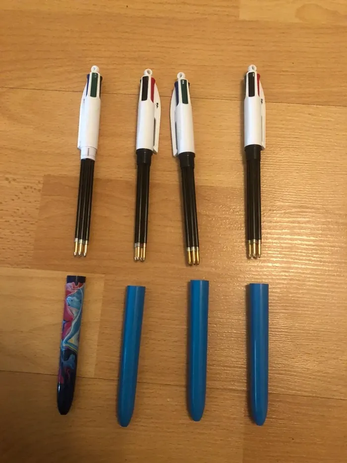 Lot de 4 crayons bic 4 couleurs - photo numéro 4