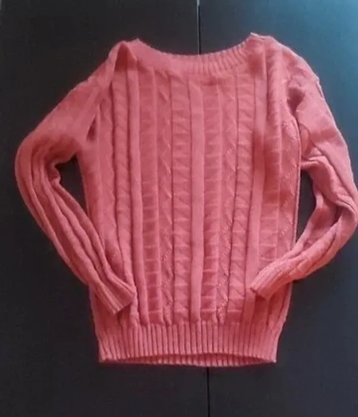 🧣 Pull femme – Taille 38 – Doux & tendance