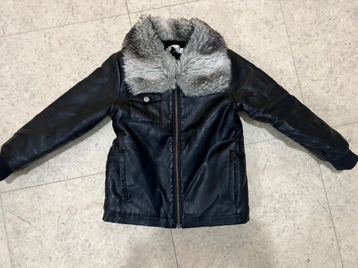 veste interdit de le gronder
