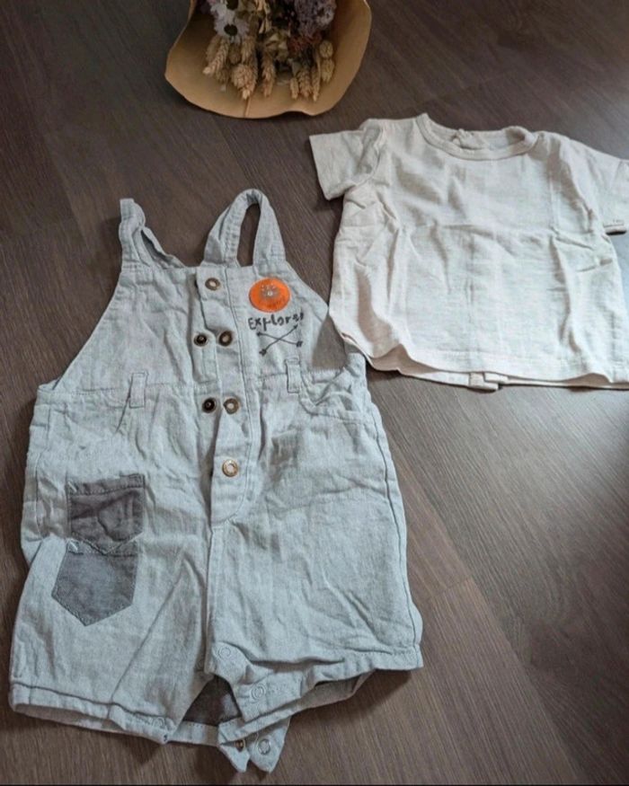 Magnifique ensemble salopette short et t-shirt 9 mois