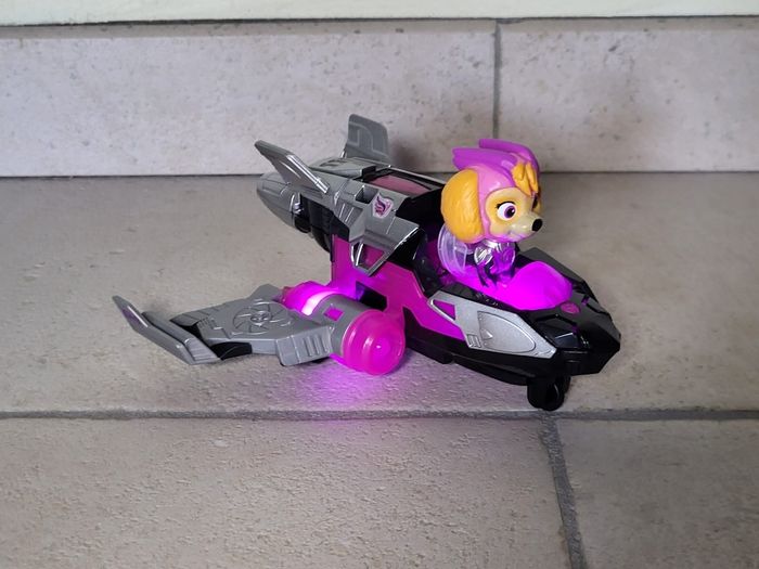 Véhicule stella mighty movie - photo numéro 3