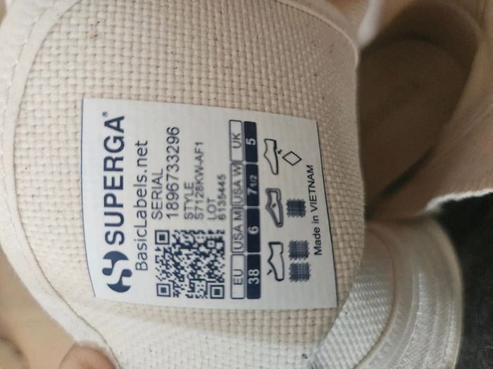 Bottines Superga beige/écru neuves jamais portées dans leur boîte d'origine taille 38 - photo numéro 4