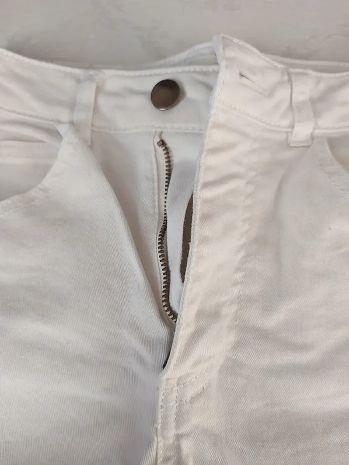 Short en jean blanc - photo numéro 2