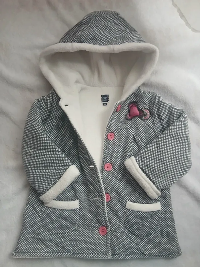 Joli manteau doublé 18 mois - photo numéro 2