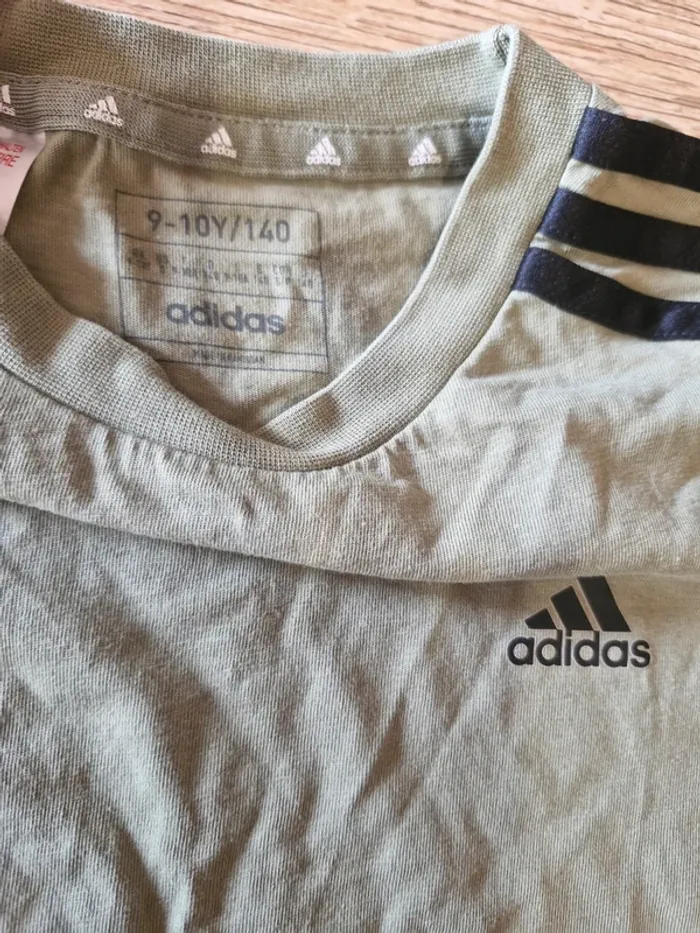 T-shirt marque 10 ans - photo numéro 2