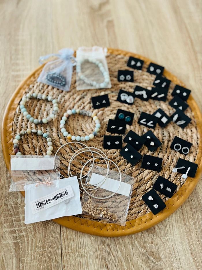 Lot de bijoux idéal revendeur ou calendrier de l’avent