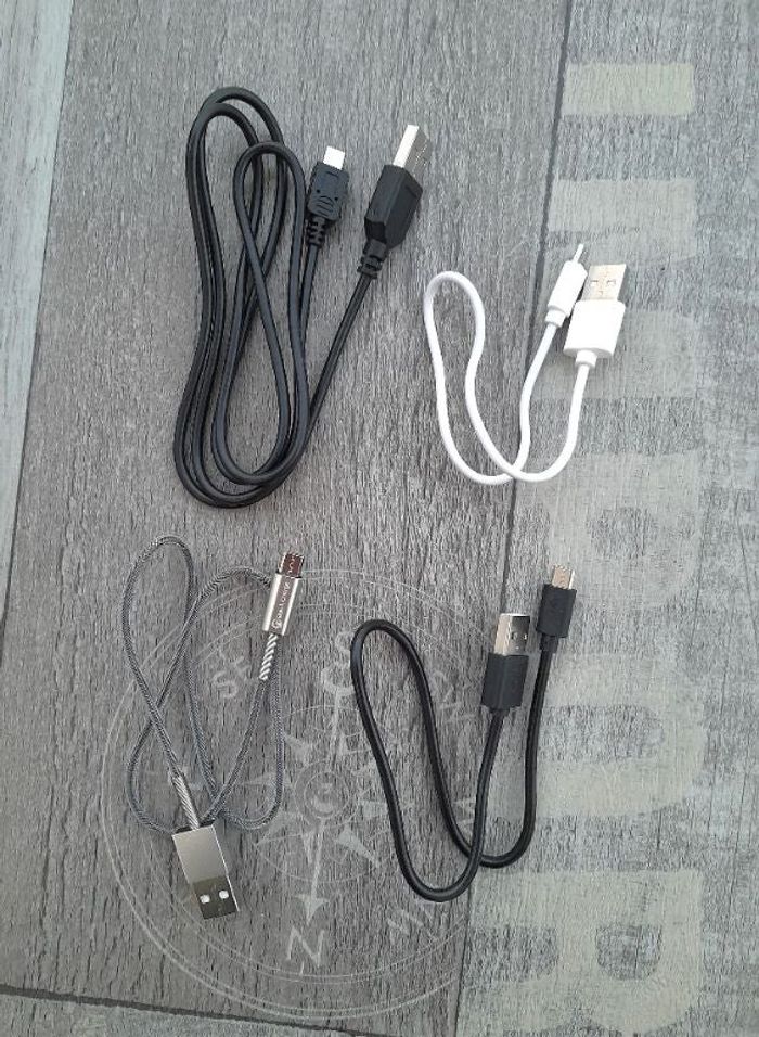 Lot de 4 câbles micro USB, neufs