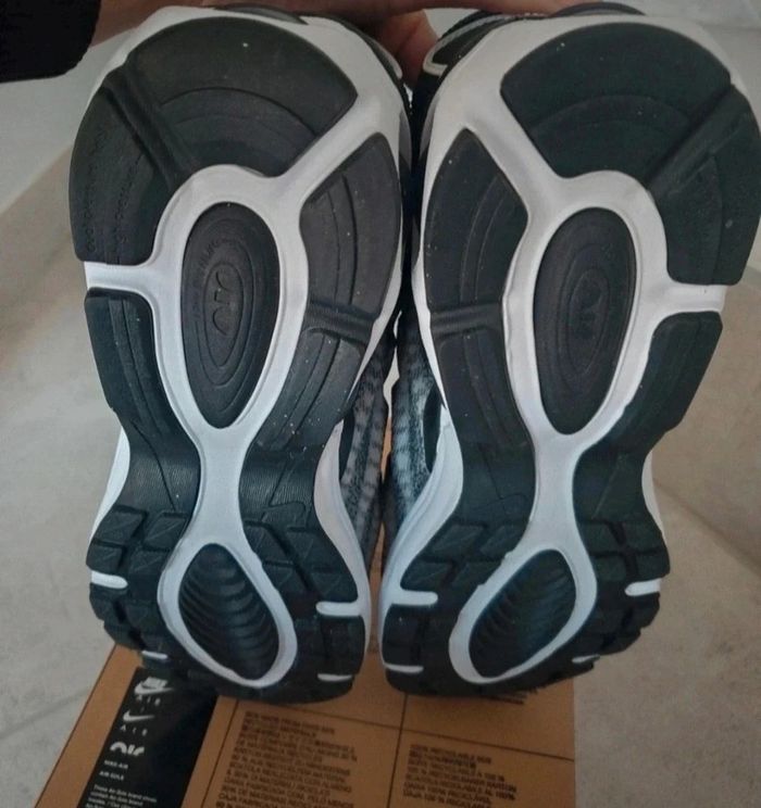 Basket Nike Air Max TW 38,5 Neuve - photo numéro 7