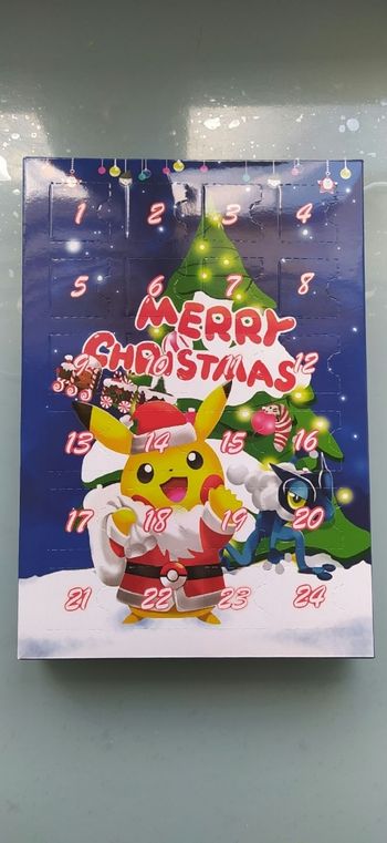 Calendrier de l Avent Pokémon bleu et ses 24 figurines