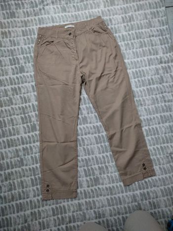 Pantalon court style Chino beige marron Armand Thiery taille 40