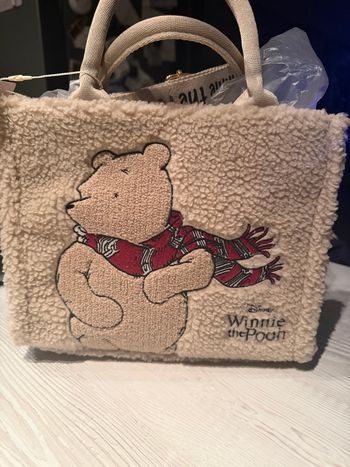 Sac à main Winnie l’ourson moumoute Disney neuf