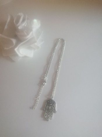 🌸Collier argenté et pendentif main de fatma Neuf 🌸