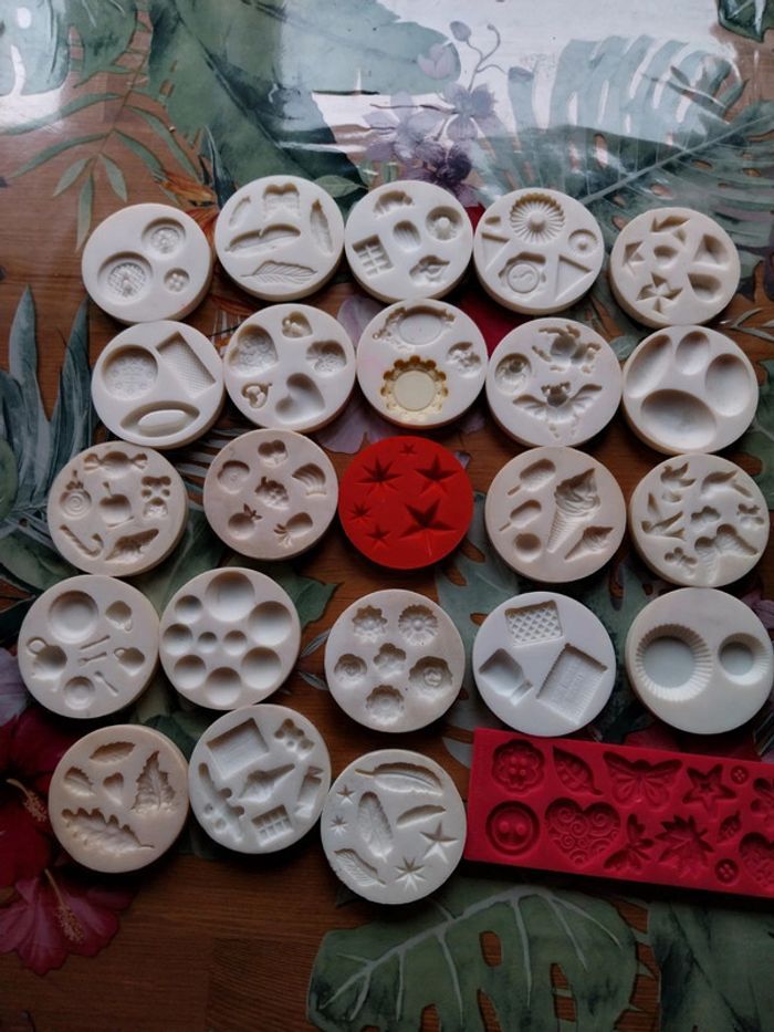 Moule pour pâte polymere ou fimo