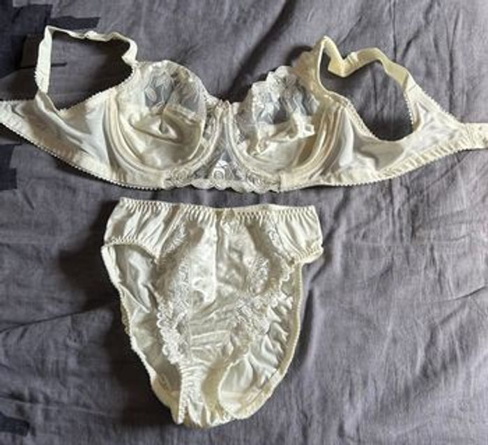 Soutien gorge à armatures - photo numéro 3