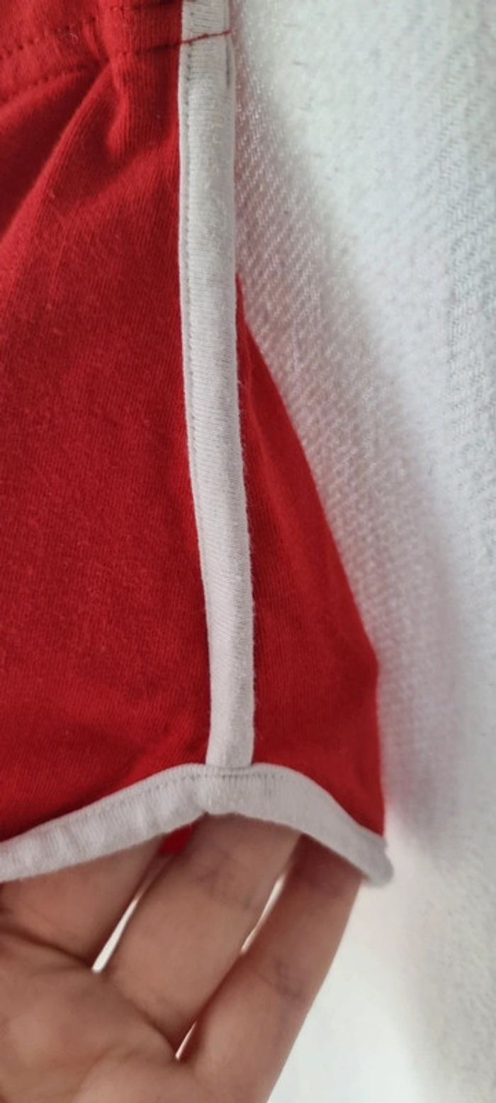 Short fille - photo numéro 4