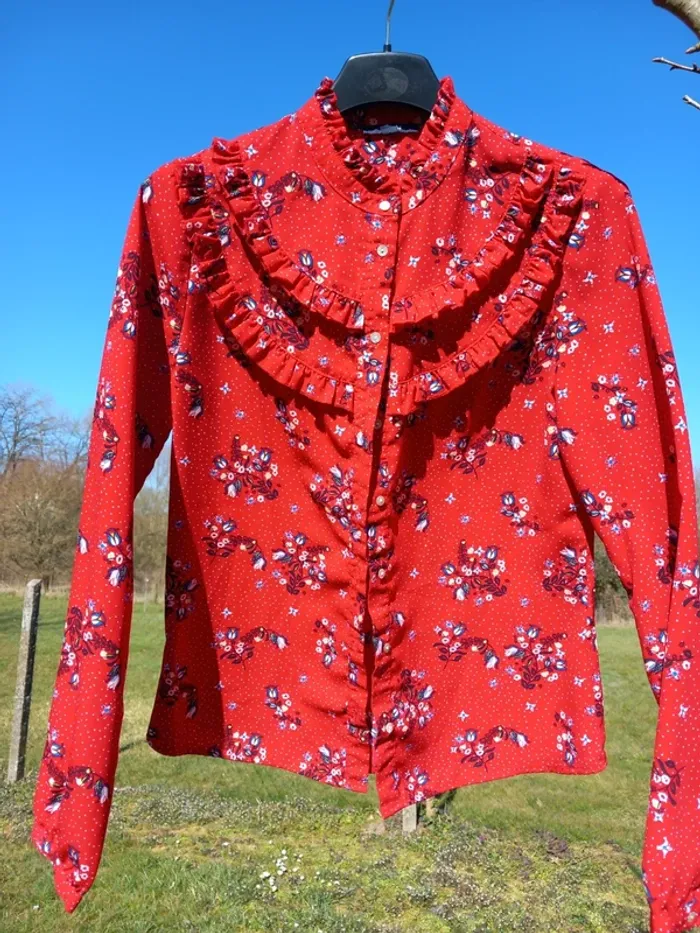 Chemisier rouge fleur kiabi taille 36 - photo numéro 2