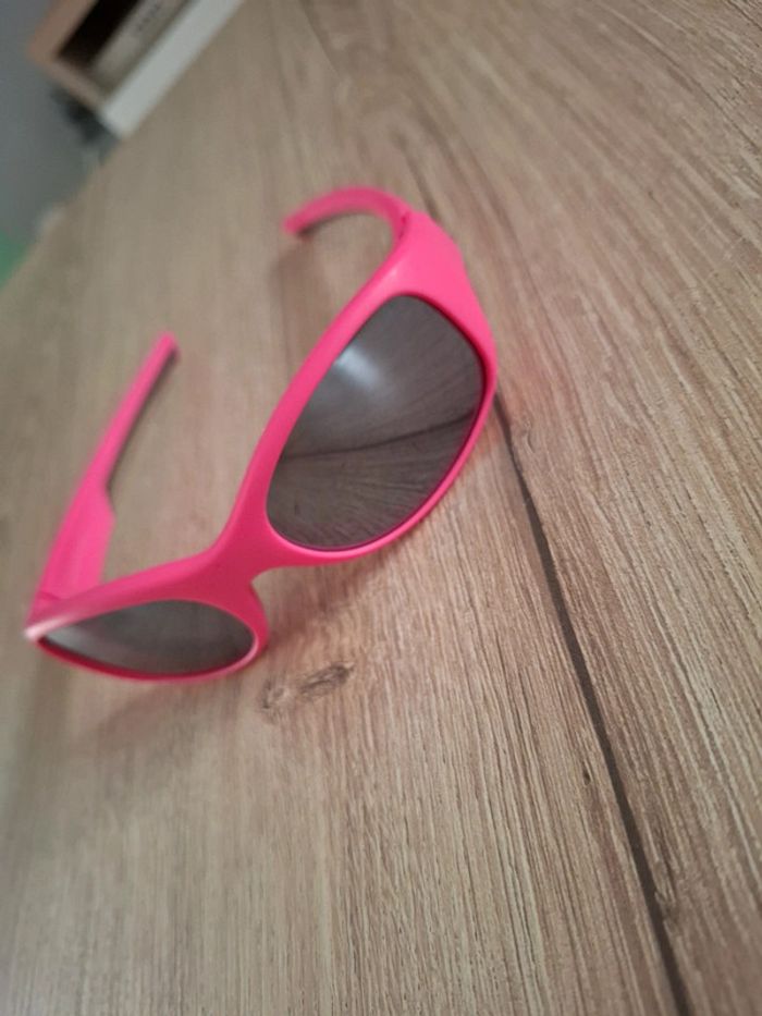 Lunette de soleil fille enfant marque cairn en bon état - photo numéro 5