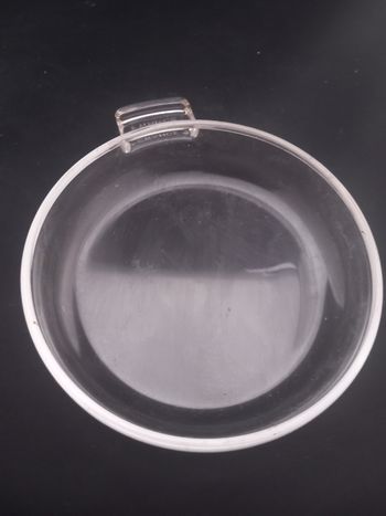 Coupelle en verre estampillée France